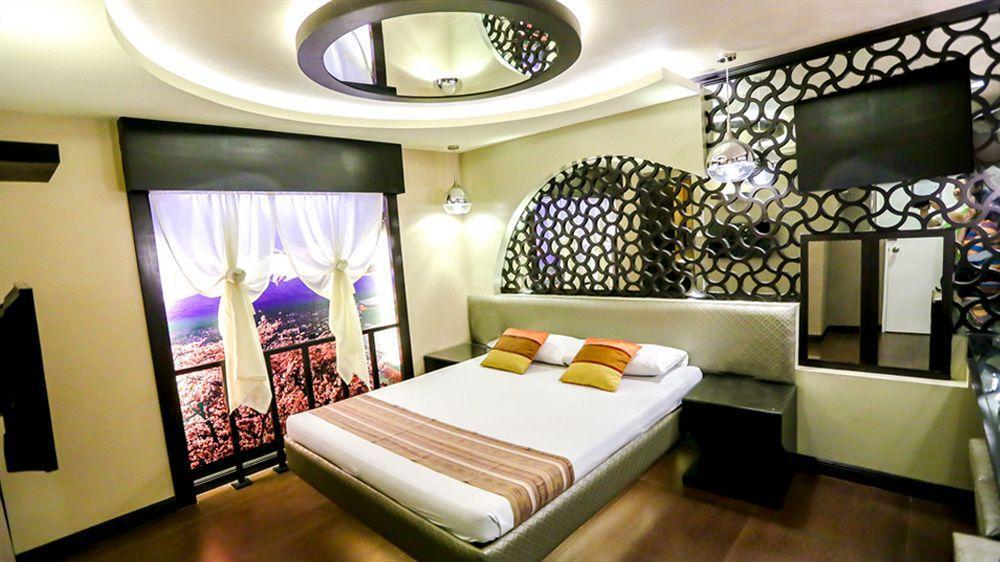 Hotel 2016 Манила Екстериор снимка