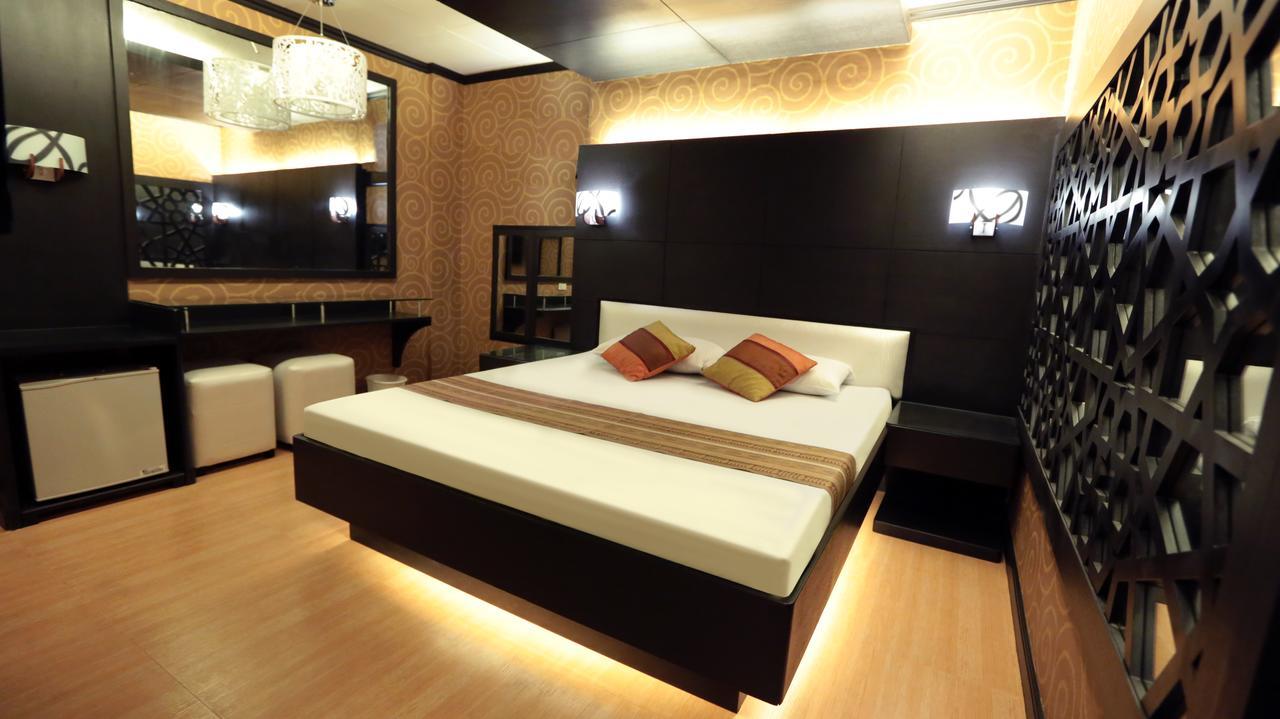 Hotel 2016 Манила Екстериор снимка