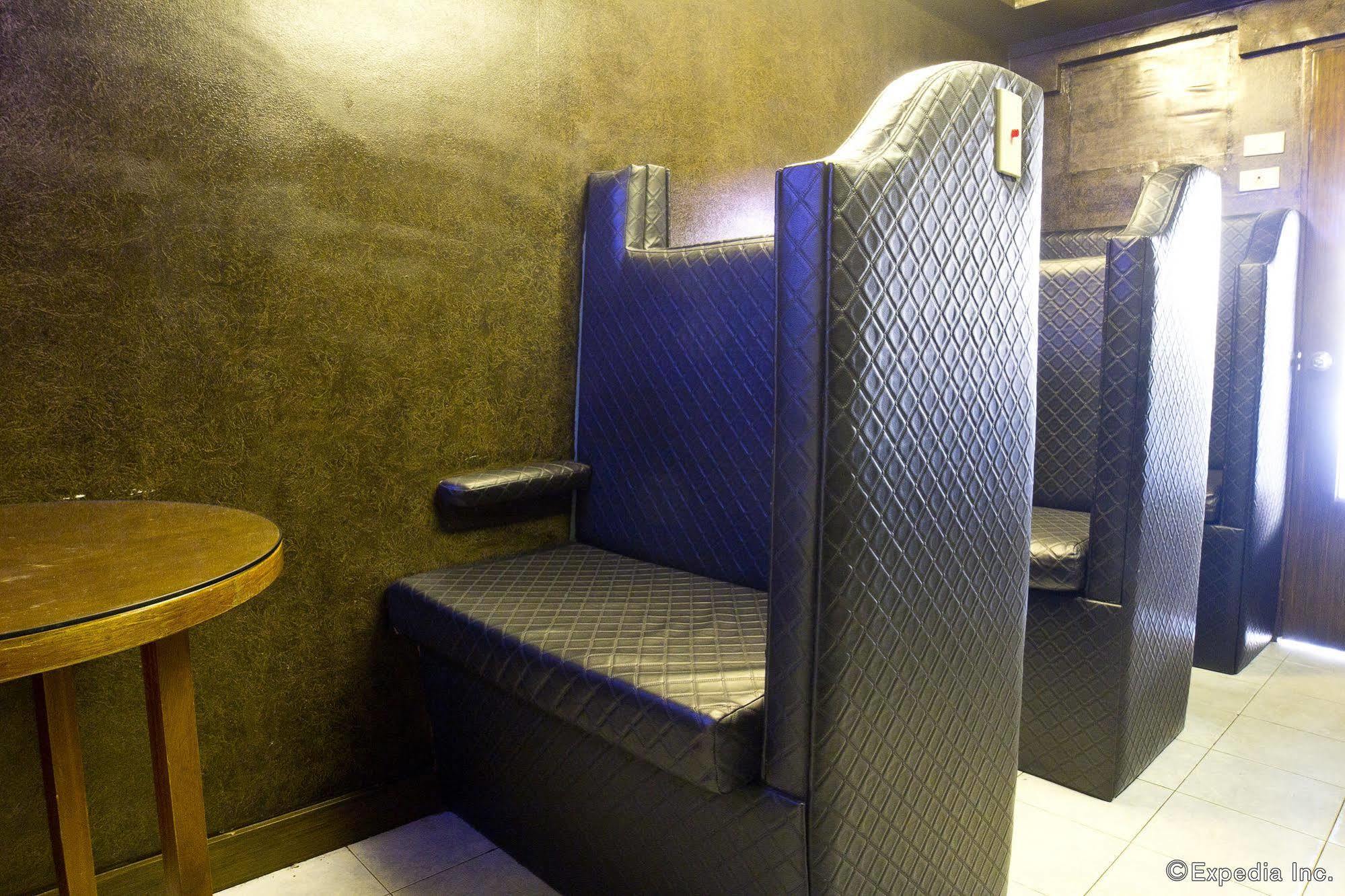 Hotel 2016 Манила Екстериор снимка