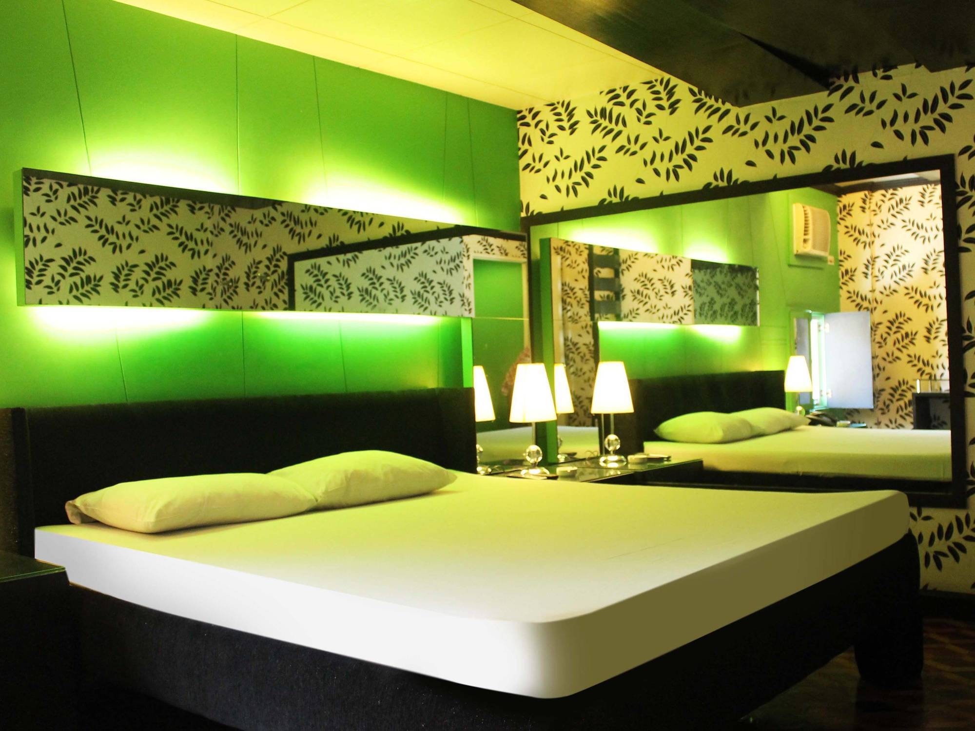 Hotel 2016 Манила Екстериор снимка