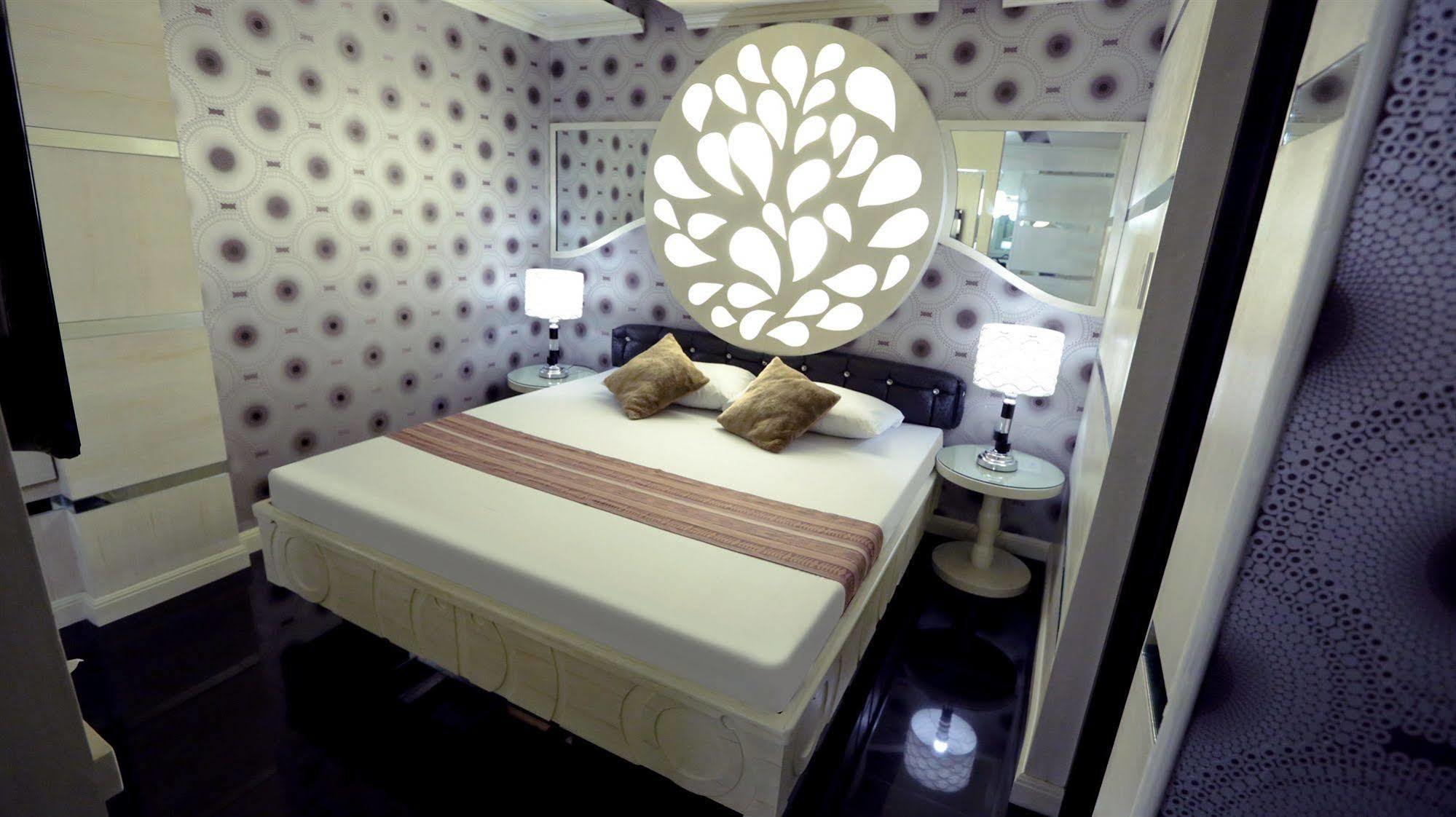Hotel 2016 Манила Екстериор снимка
